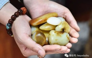 各有哪些优势，玉友应该如何选择？和田玉籽料的“独籽”与“切料”之争