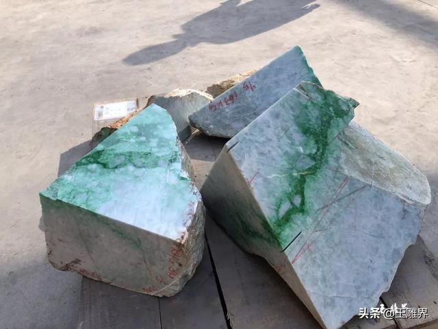 第十八届中国（揭阳）玉文化节玉石毛料交易现场  第16张