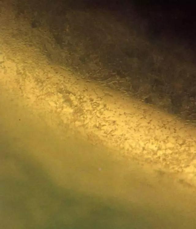 翡翠手镯经过强硫酸浸泡过后的肉眼可观察到翡翠手镯  第11张