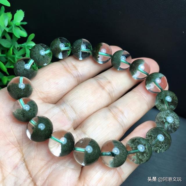 怎样鉴别绿幽灵水晶手链的真假，天然水晶手链的真假  第3张