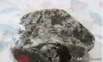 翡翠赌石的技巧，怎么辨别翡翠毛货的价值较低  第17张