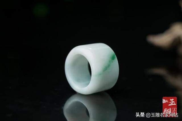 翡翠扳指的起源，你对翡翠扳指有多少了解？  第3张