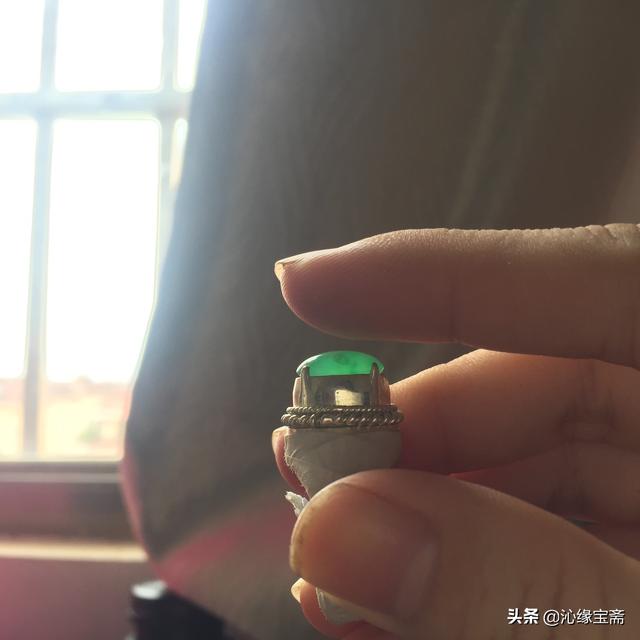 翡翠戒指的挑选技巧  第4张