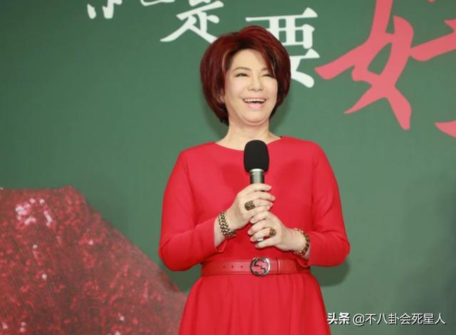 盘点娱乐圈没生孩子的女星，刘晓庆上榜，最后一位令人心疼  第1张