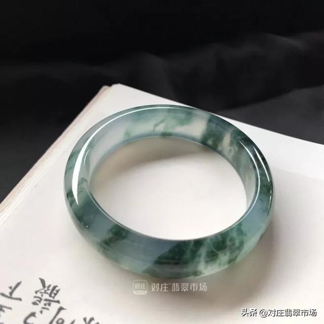 翡翠手镯寓意着平安安细说诀窍及注意事项最为实用  第18张