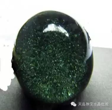 绿幽灵水晶(绿幽灵的功效与作用是什么)  第3张