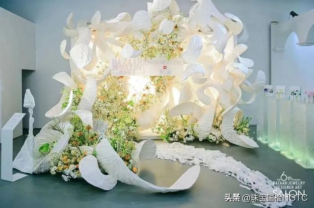 第6届bazaarjewelry国际设计shi珠宝艺术展开幕,《芭莎珠宝》2019上海珠宝国际设计师艺术展  第16张