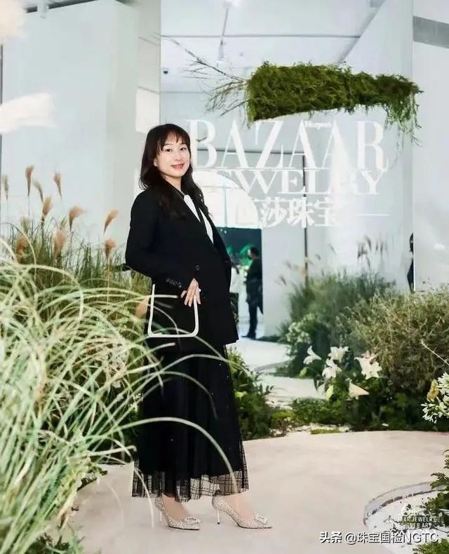 第6届bazaarjewelry国际设计shi珠宝艺术展开幕,《芭莎珠宝》2019上海珠宝国际设计师艺术展  第23张