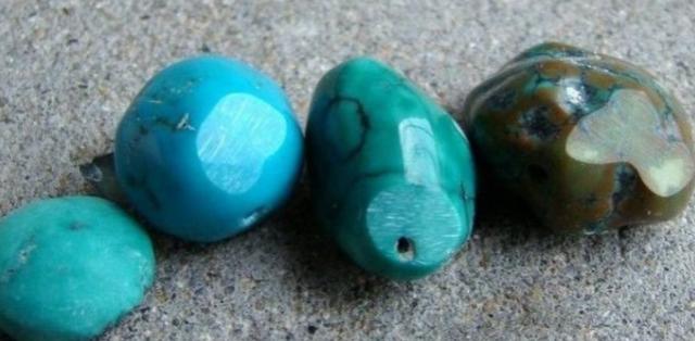 一颗绿松石多少钱,一颗绿松石珠子大约多少钱
