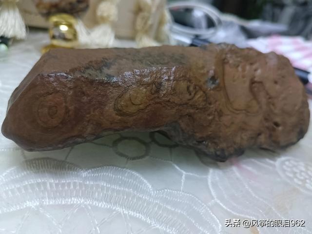 新疆三彩玉是什么玉,新疆七彩玉是啥样  第4张