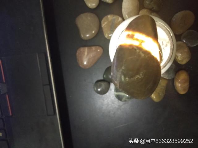 什么样的黑石头值钱呢,黑石头价值的辨别