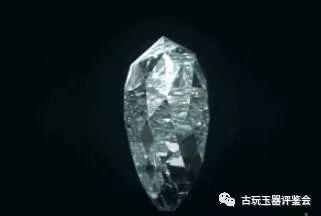 整块钻石打磨的钻戒，看看世界上最贵的戒指长什么样！