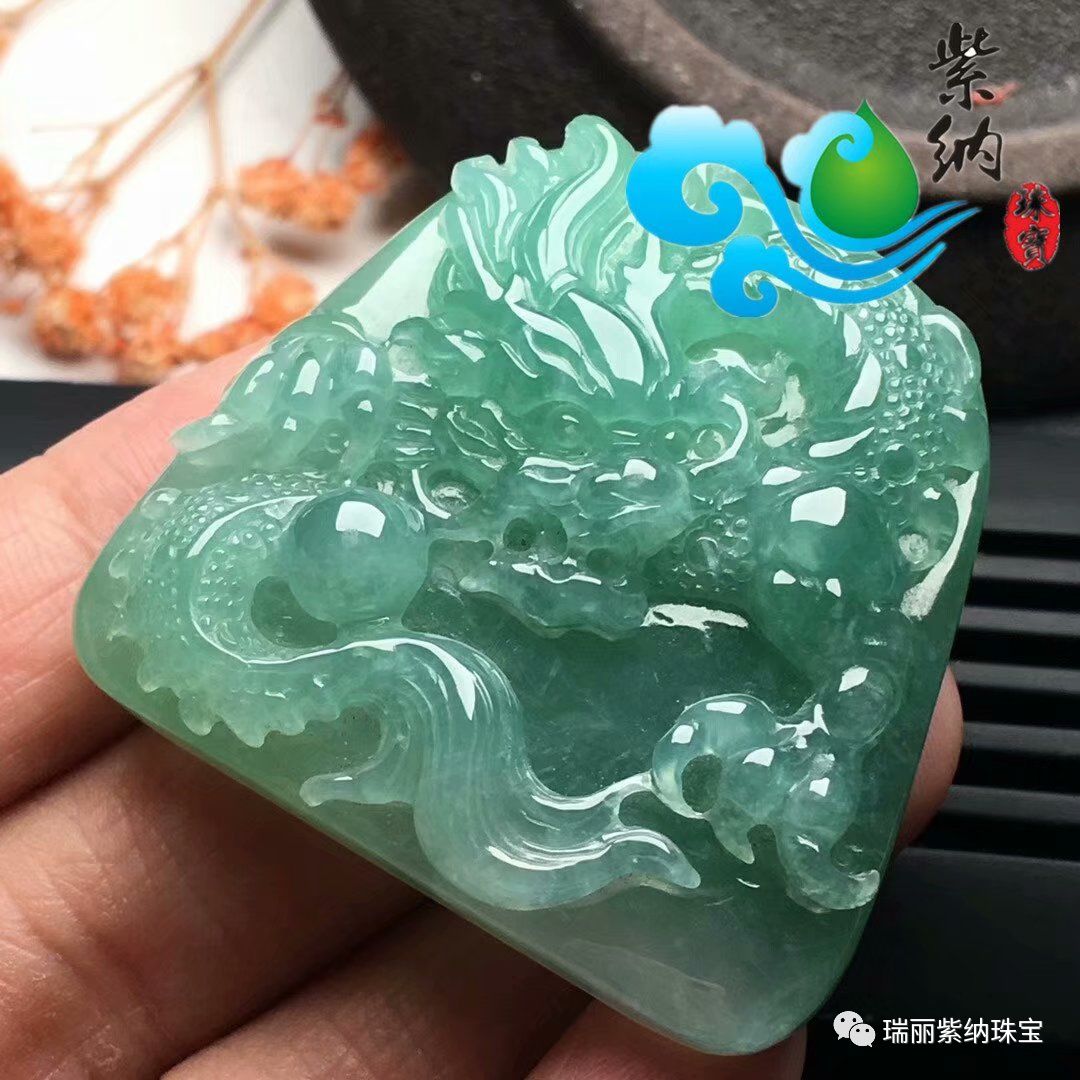 商品级的翡翠95%以上都来自缅甸！为什么一般的石头成为不了翡翠？-第3张图片-