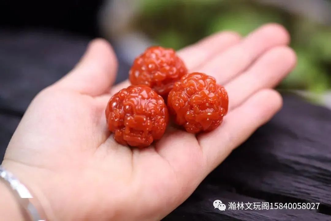 南红是珠宝还是文玩？光彩夺目经久不变的南红怎么入手？