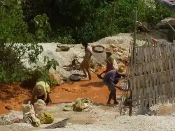 你喜欢宝石吗？带你看看“遍地是宝石”的几个地方