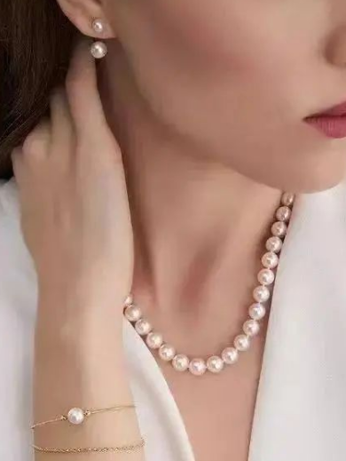 不同场合的珍珠搭配技巧，教你珠宝搭配