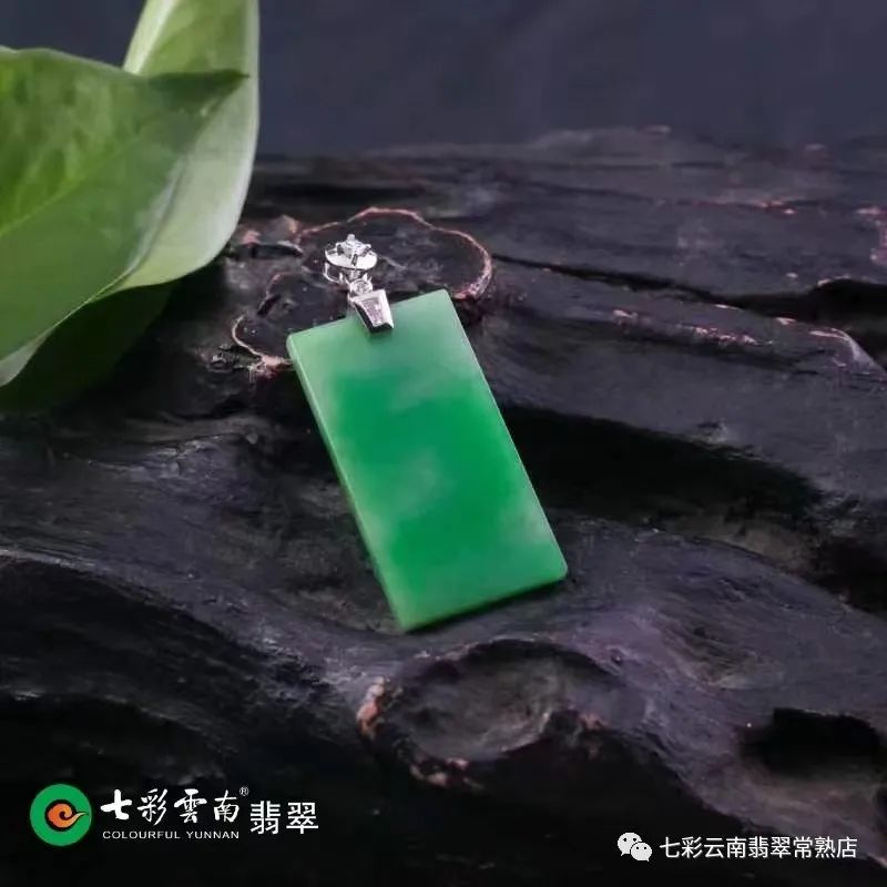 种质越好的翡翠越喜欢“素颜”？为什么？-第1张图片-