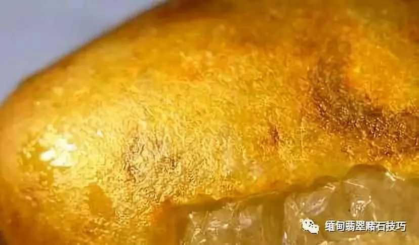 小白朋友值得一看！翡翠原石的7种皮壳特征图文详解-第6张图片-